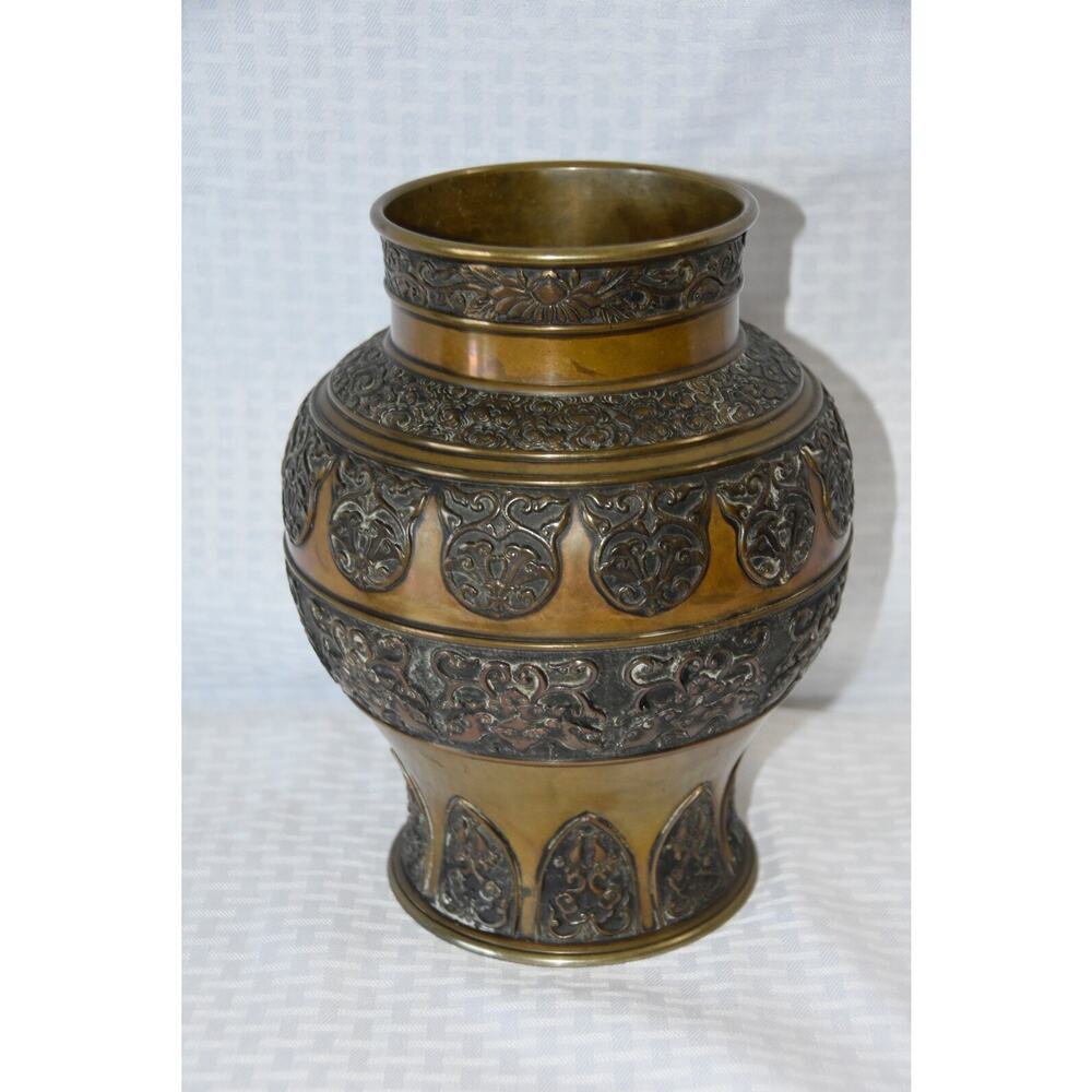 Late 19th Century Qing Dynasty Archaistic Bronze Baluster Urn Vase